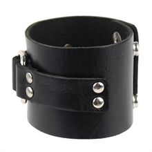 Lederarmband mit Metallschnalle